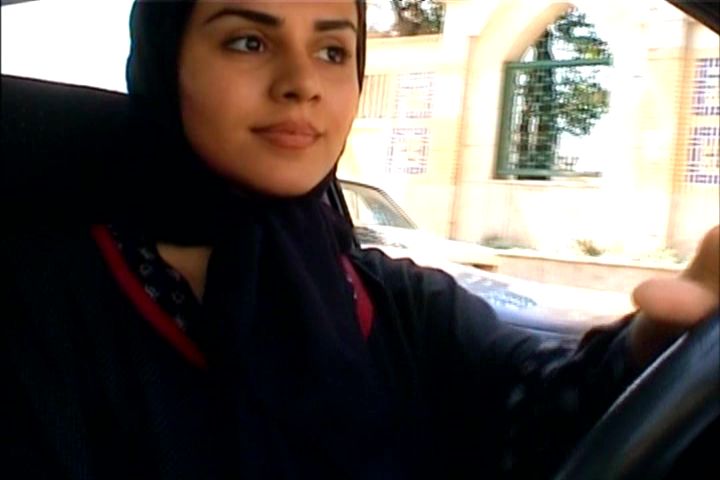 Mania Akbari in 10