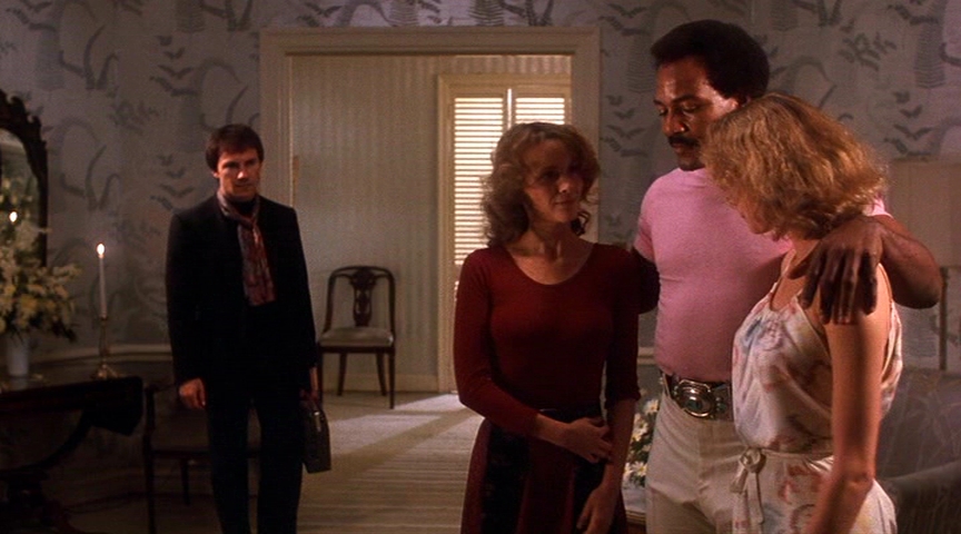 Jim Brown and Harvey Keitel in FINGERS