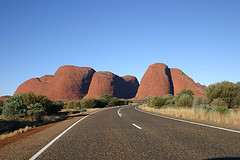 The road to Kata Tjuta